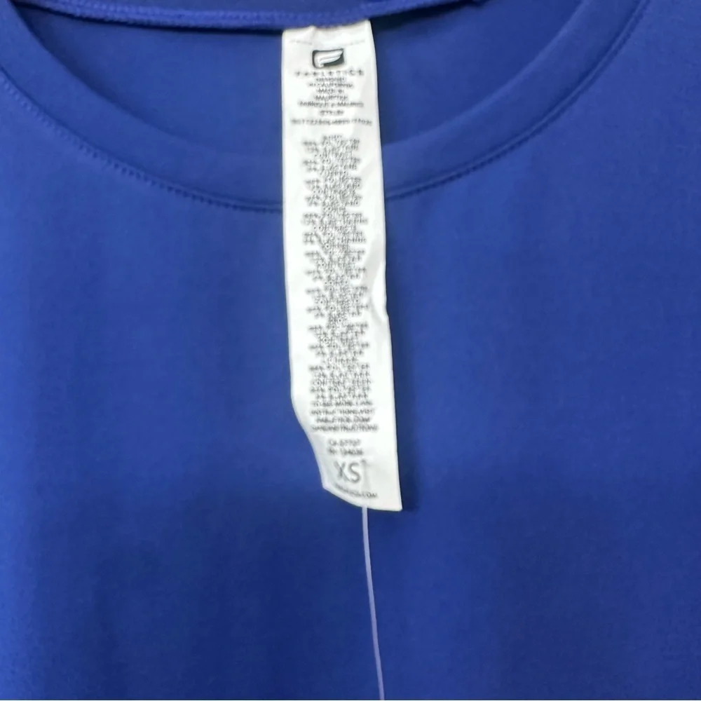 Fabletics Valencia Short Sleeve Tee Top Lightweight Athletic Size Small NWT